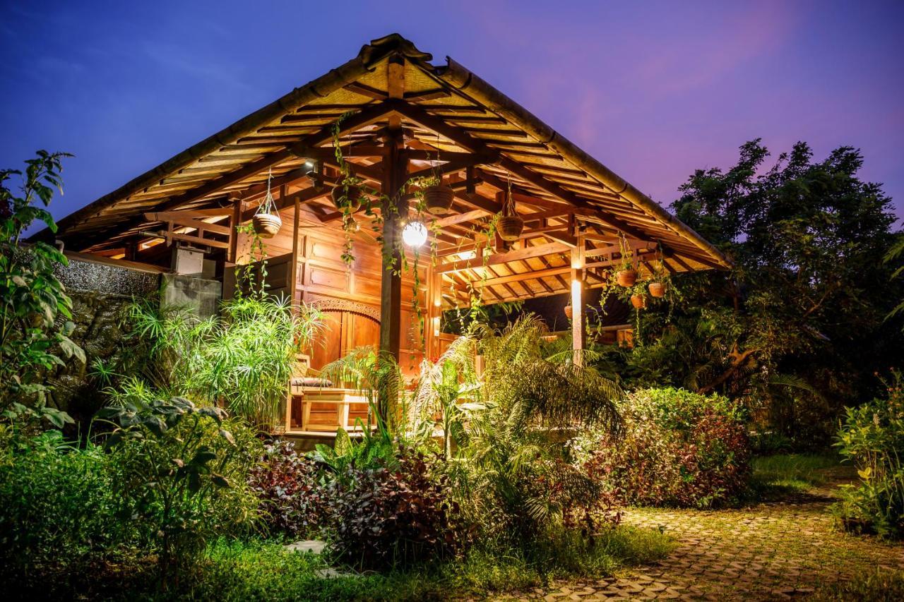 Yabbiekayu Eco-Bungalows Yogyakarta Eksteriør billede